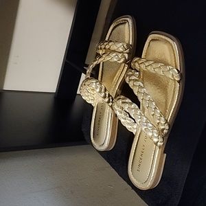 Gold cushion bed rubber sole sandal 7.5M